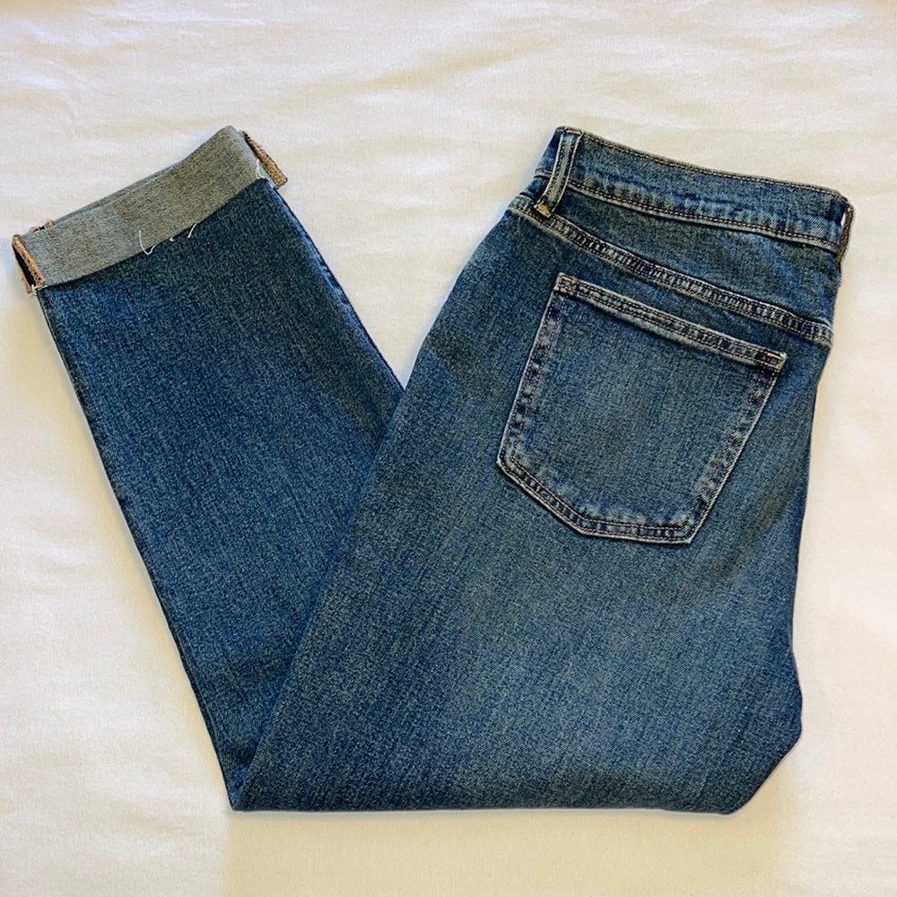 Gap Girlfriend Cropped Jeans 10/30